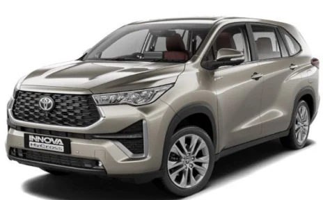 Toyota Innova Hycross